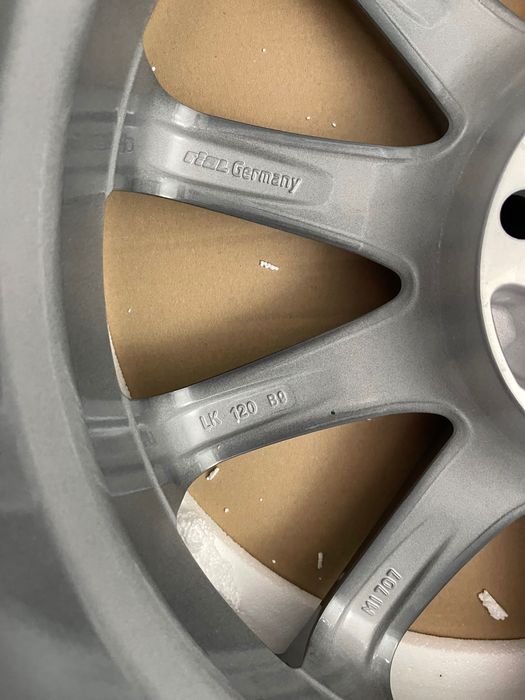 Nowe felgi 17 cali do BMW , 5x120 grafitowe