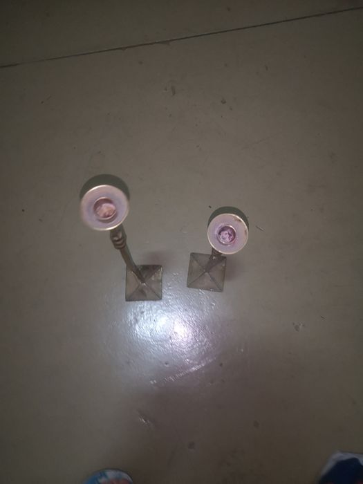 Candelabros dourados