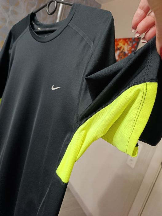 Спортивна футболка nike XL