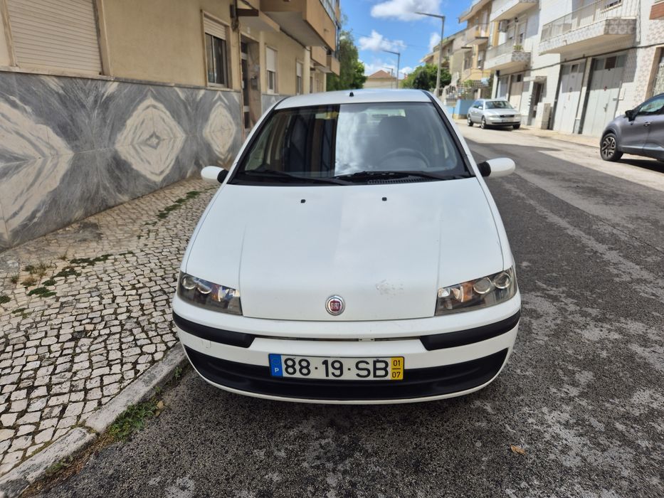 Punto 1.2 80cv ano 2001  com A/C