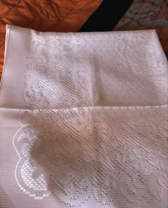 Toalha rendada como nova