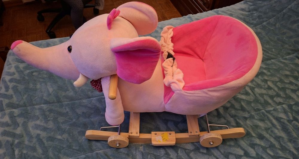 Carrinho e baloiço elefante rosa