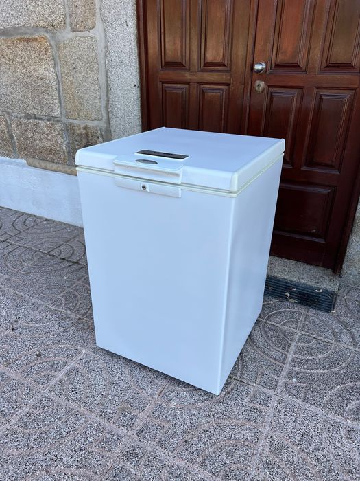 Arca frigorífica Whirlpool A+