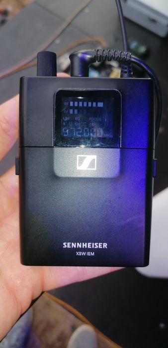Sennheiser XSW IEM  sistema monição in ear