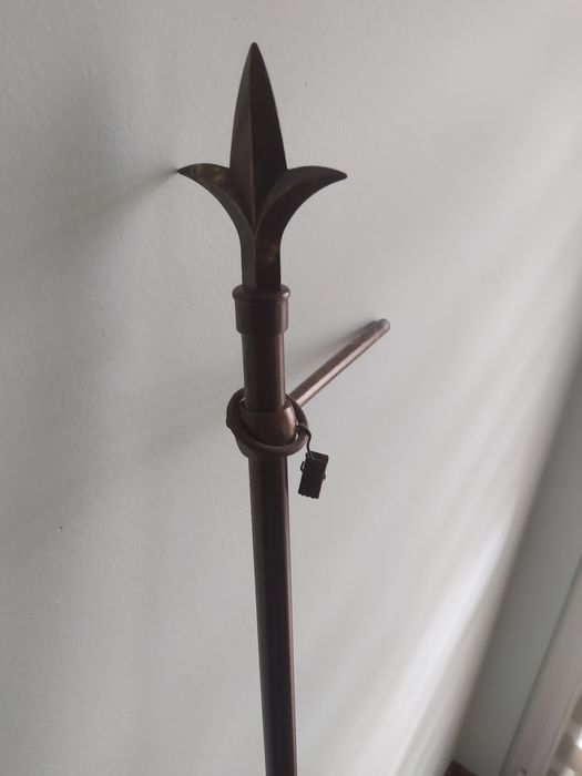 Karnisz na okno i balkon