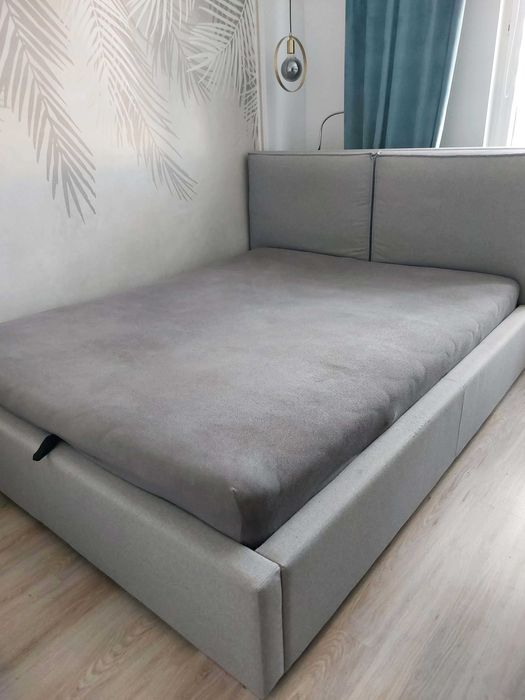 Łóżko tapicerowane z pojemnikiem - 160x200 cm