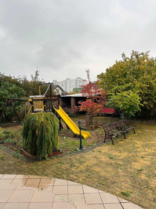 Терміново будинок 640кв.м з ремонтом, Троєщина, Можно під комерцію!!!