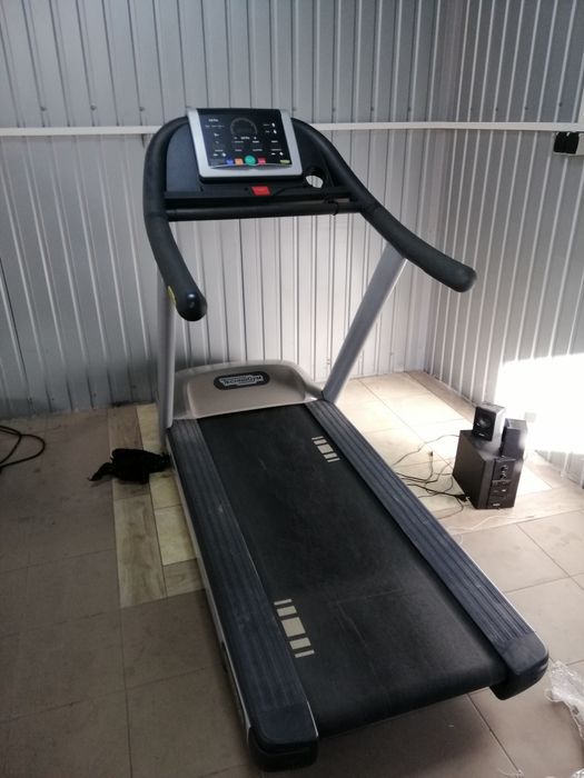 Бігова доріжка Technogym JOG 500