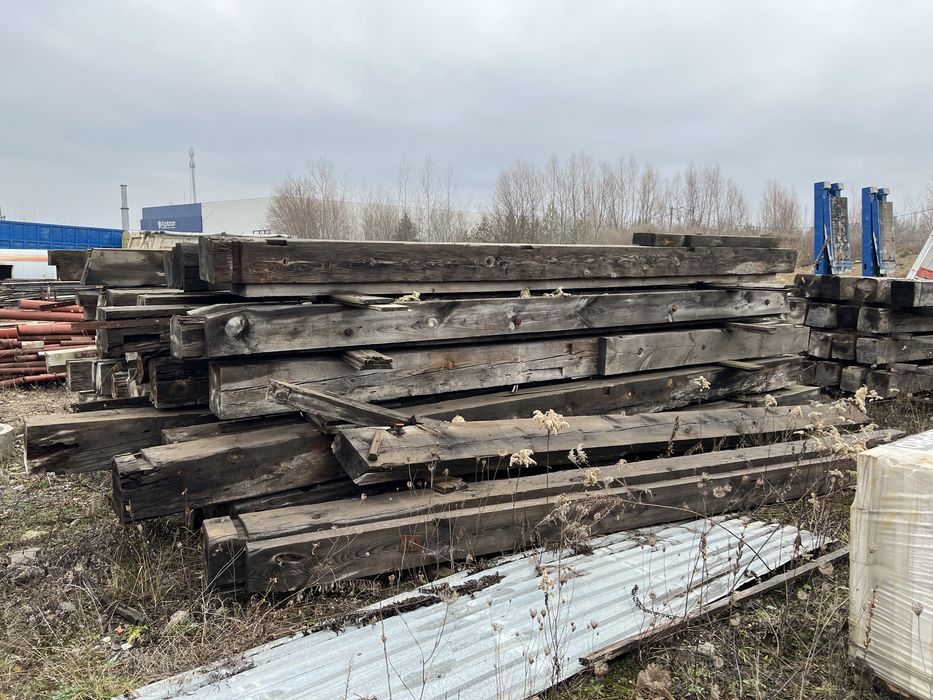 Belki drewniane strop