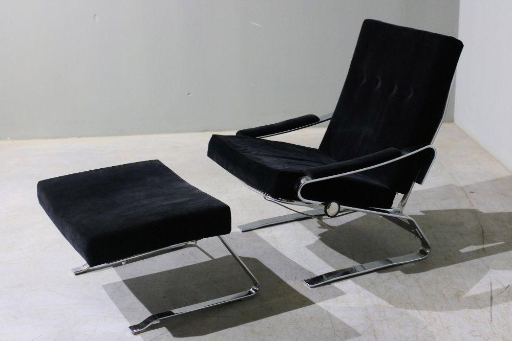 Poltrona e pousa pés da déc. de 70 | Mid Century Modern Design