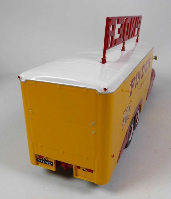 1/43 bernard 28 camião eléctrico 1951 do circo francês pinder