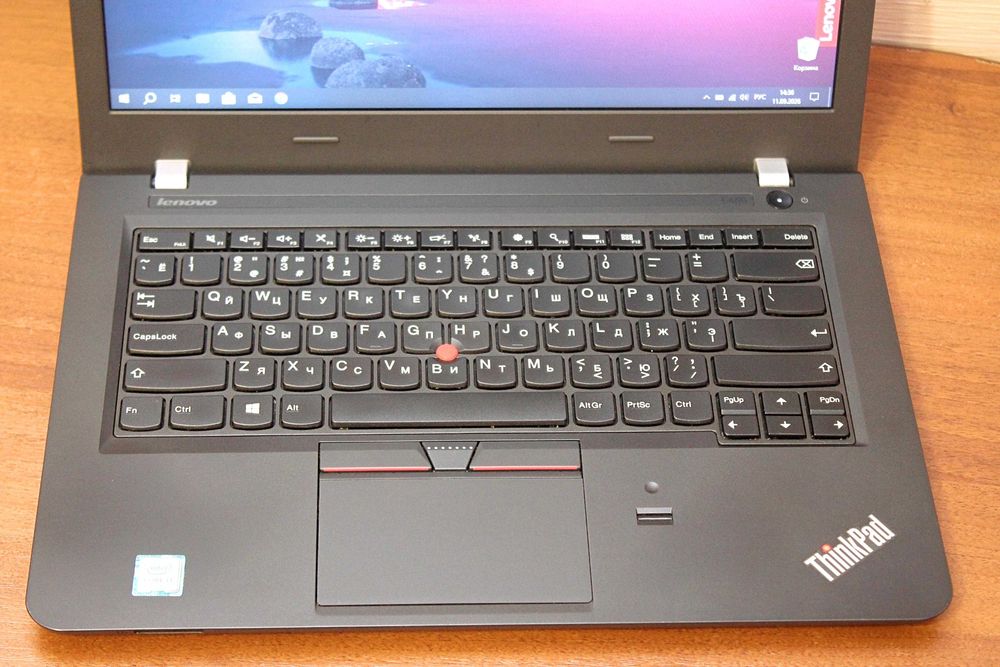 Ноутбук Lenovo ThinkPad E460 / Intel® i3-6100U / 8GB ОЗУ/ SSD на 256GB / АКБ 3год!