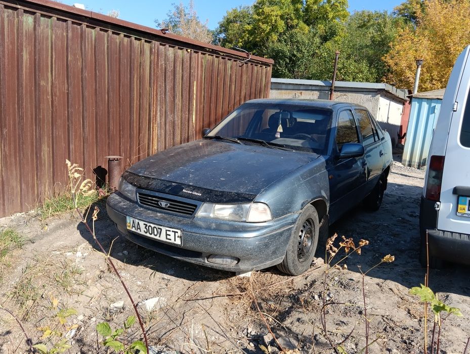 DAEWOO Nexia, технічно гарна, кузов цілий, на ГАЗу