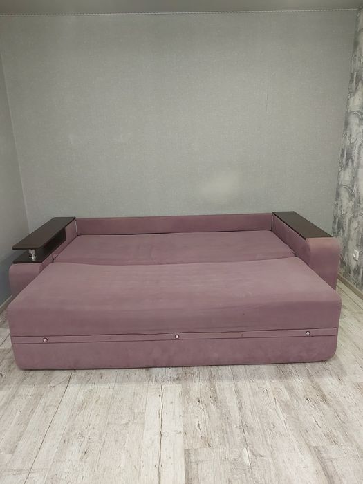 Продам диван мебель