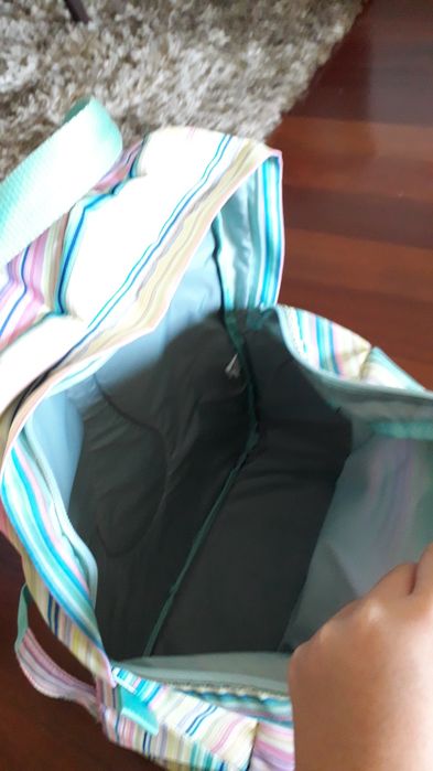 Mochila 3 fechos + Estojo Passarinho Multicolor Criança (Ótimo estado)