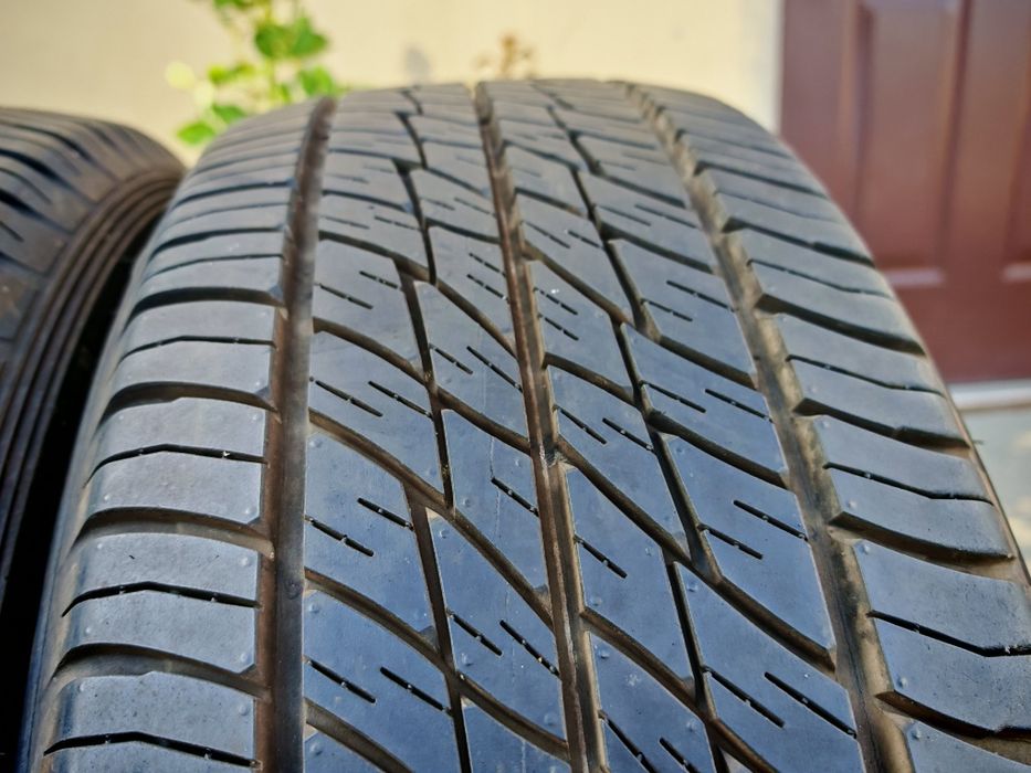 Opony wielosezonowe  Dunlop 235/60/16 cena za 2 szt.
