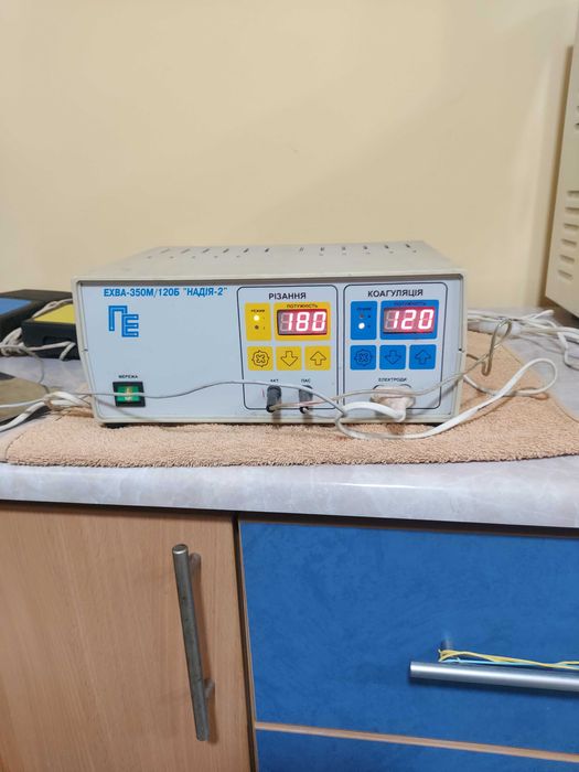 Апарат високочастотний  Модель  ЕХВА-350М/120Б Надія-2