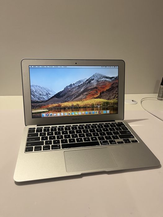 MacBookAir 11 2011