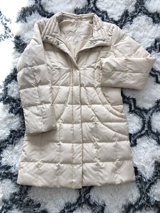 Курточка світлого коліру