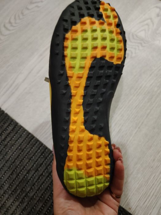 Кроссовки Nike оригиналы,для бега