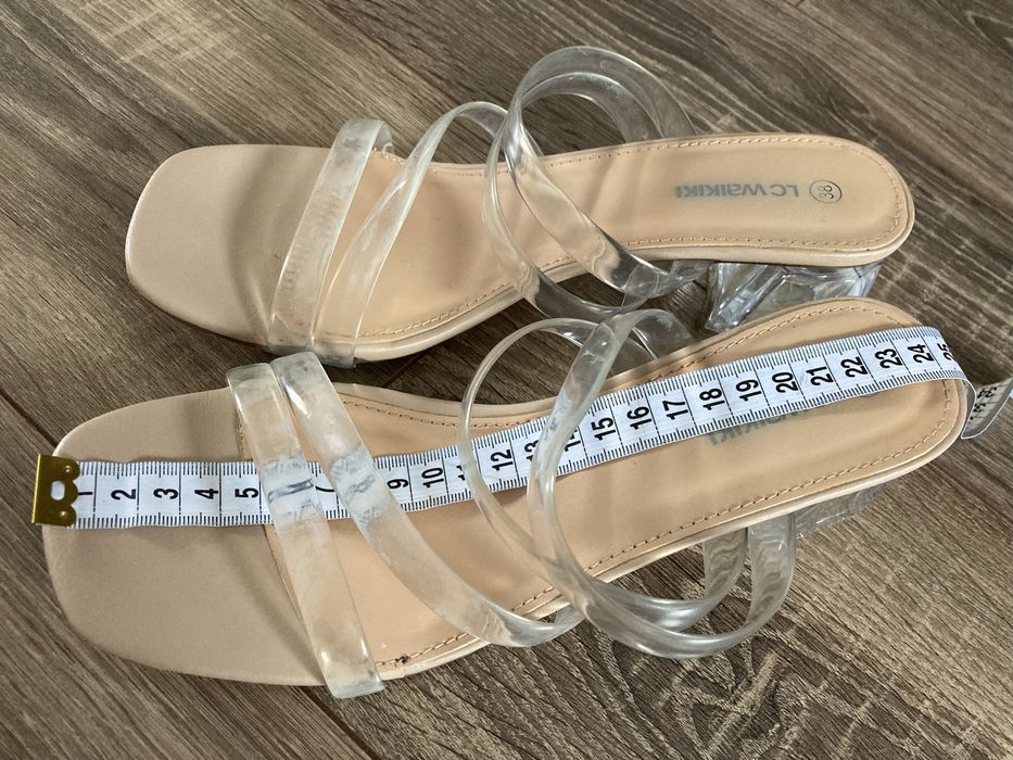 Шльопанці-босоніжки