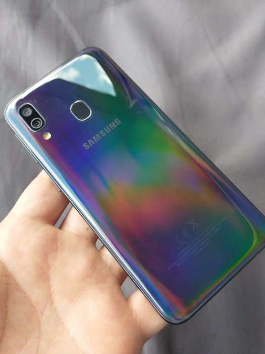 Samsung a40. як НОВИЙ
