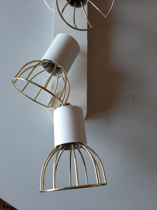 Lampa sufitowa ..