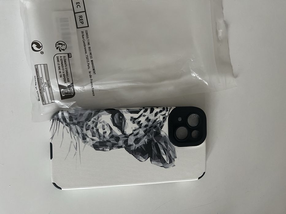 Etui do iPhone 13