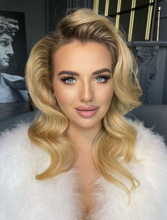 Макіяж , зачіска