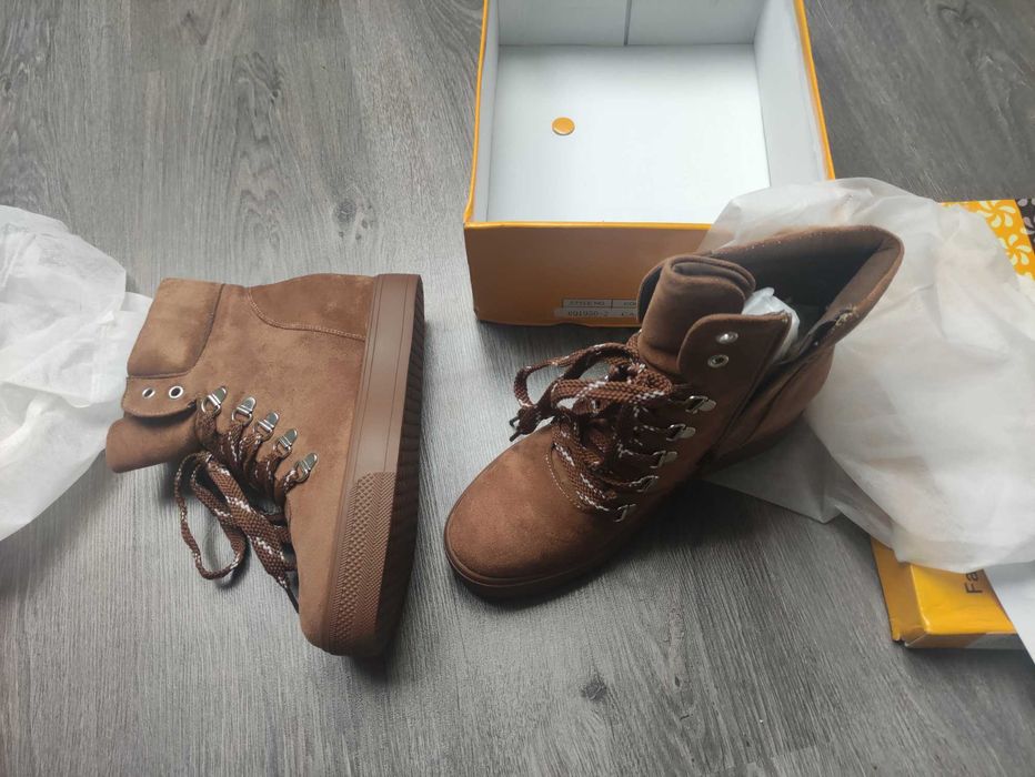 Brązowe camel botki buty nad kostkę koturn 37