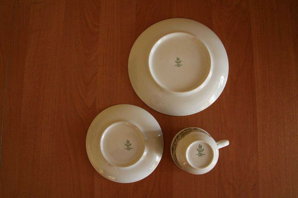 Zestaw kawowy filiżanka i 2 talerze - GDR 1777 Henneberg Porzellan