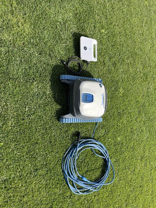 Odkurzacz basenowy Dolphin S100