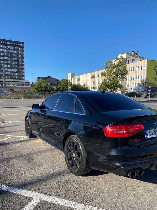 Audi A4 2015, B8/8K (FL)