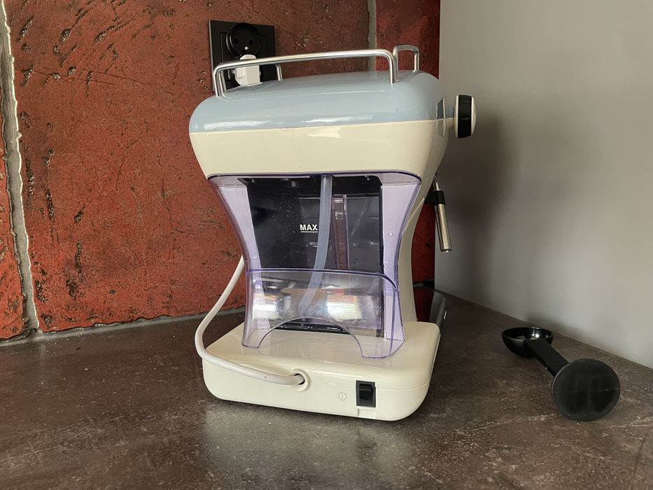 Expres do kawy kolbowy ARIETE 138915 Błękitny jak nowy