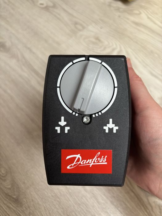 Siłownik napęd Danfoss+zawór VALVE VS2
