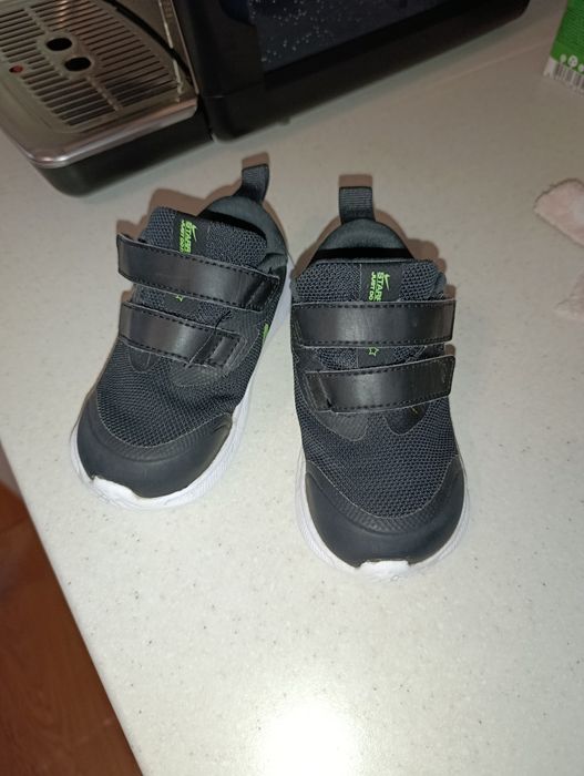 Продам кросівки nike