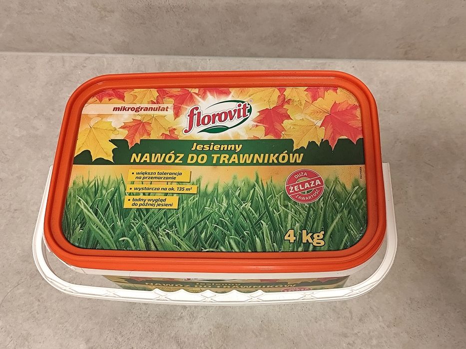 Nawóz jesienny do trawników Florovit mikrogranulat 4kg duża zawartość żelaza