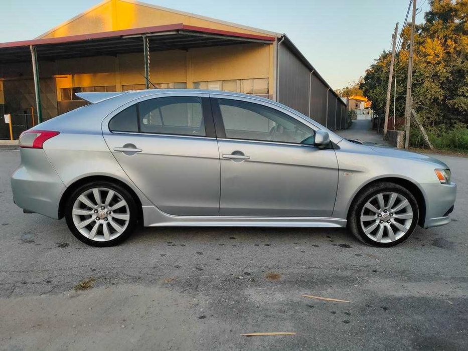 Mitsubishi Lancer SB 2.0 Di-D 140CV Diesel (Motor VW) 05/2009 - Estimado — fotografia 5