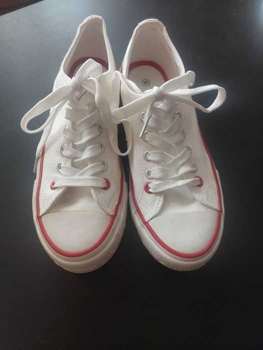 Nowe trampki Lee Cooper