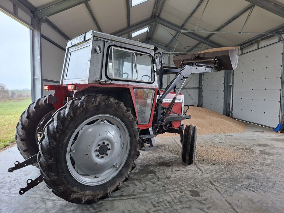 Massey Ferguson 590