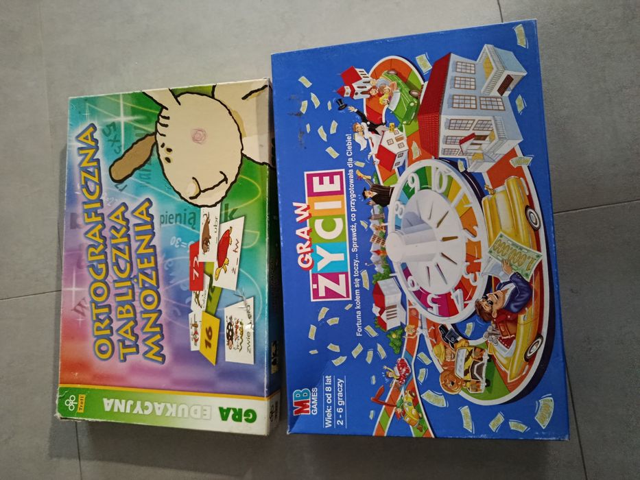 Gra w życie i ortograficzna tabliczka mnożenia