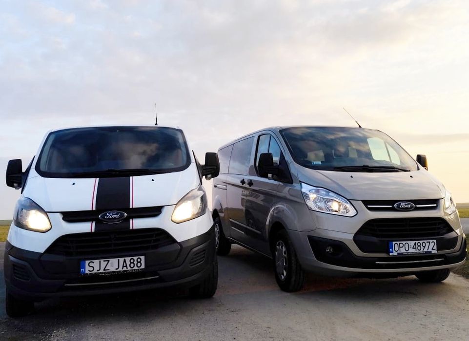 Wynajem busów 9 osobowych Ford Transit Custom