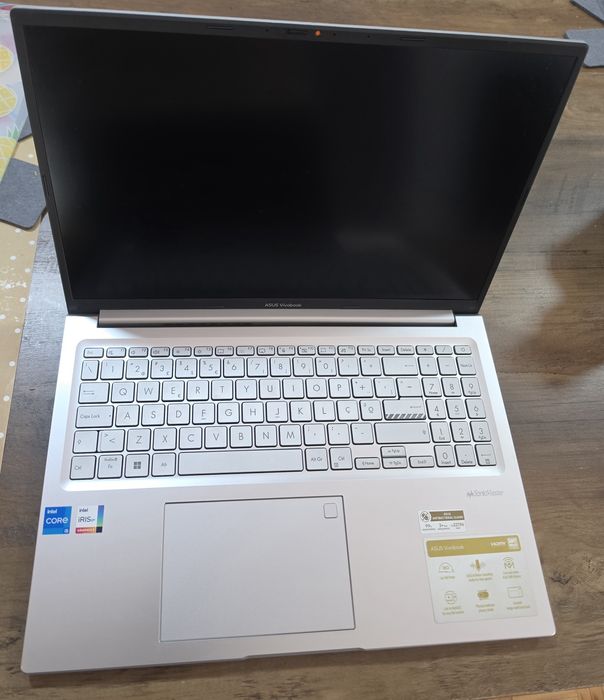 ASUS VivoBook i5 16GB RAM 512 SSD