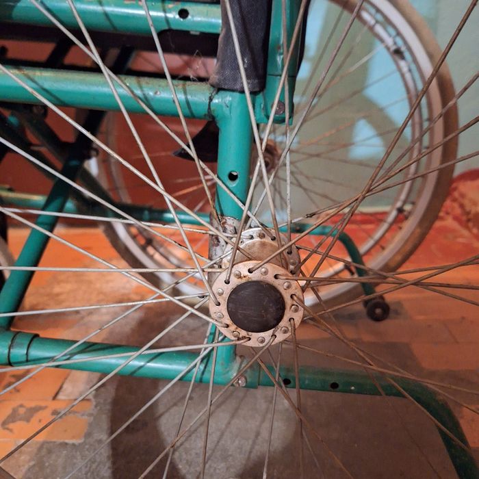 Коляска инвалидная б/у 1800 грн