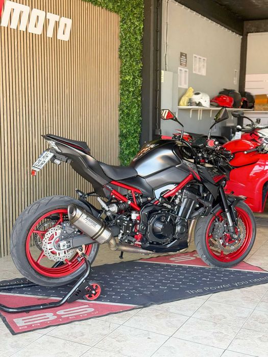Kawasaki Z900 Akrapovic 2021