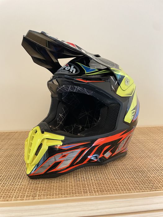 Capacete Enduro Airoh