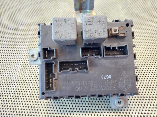 Caixa fusíveis / SAM / BSI FIAT Punto (176_)