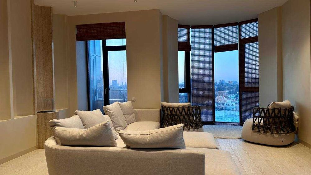 Ексклюзивна квартира з терасою в будинку «Каркашадзе Ювілейний»