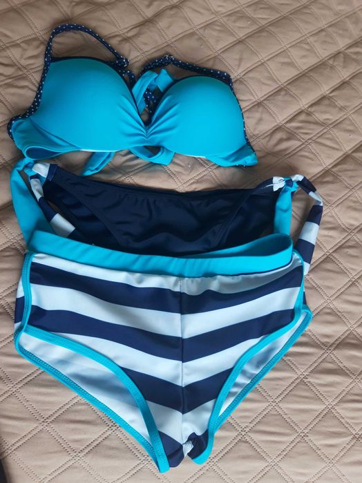 roz. S kostium bikini + spodenki miseczka C