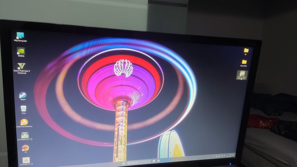 Komputer Windows 11 Home